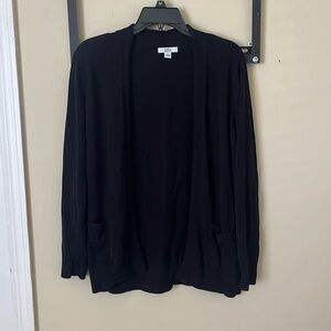 Black cardigan with pockets